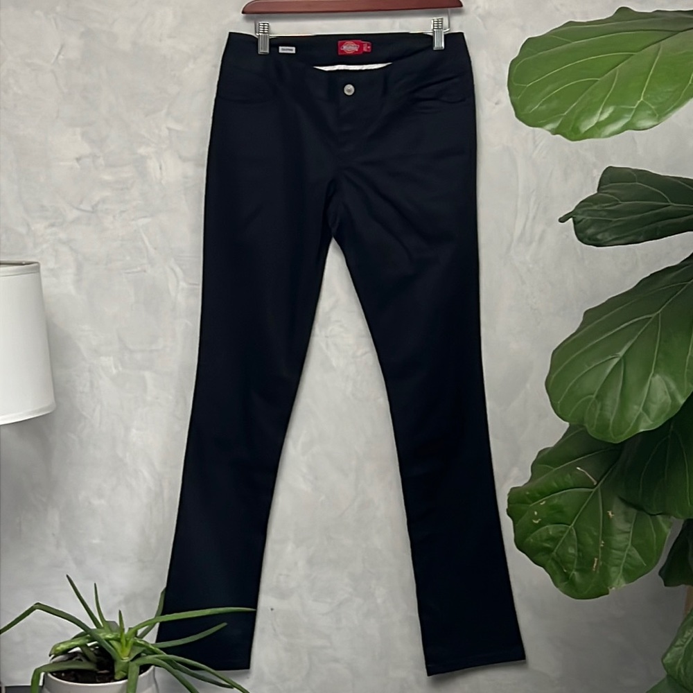 NWOT Dickies Girl Juniors Classic 5 Pocket Skinny Pant Navy, Size 9